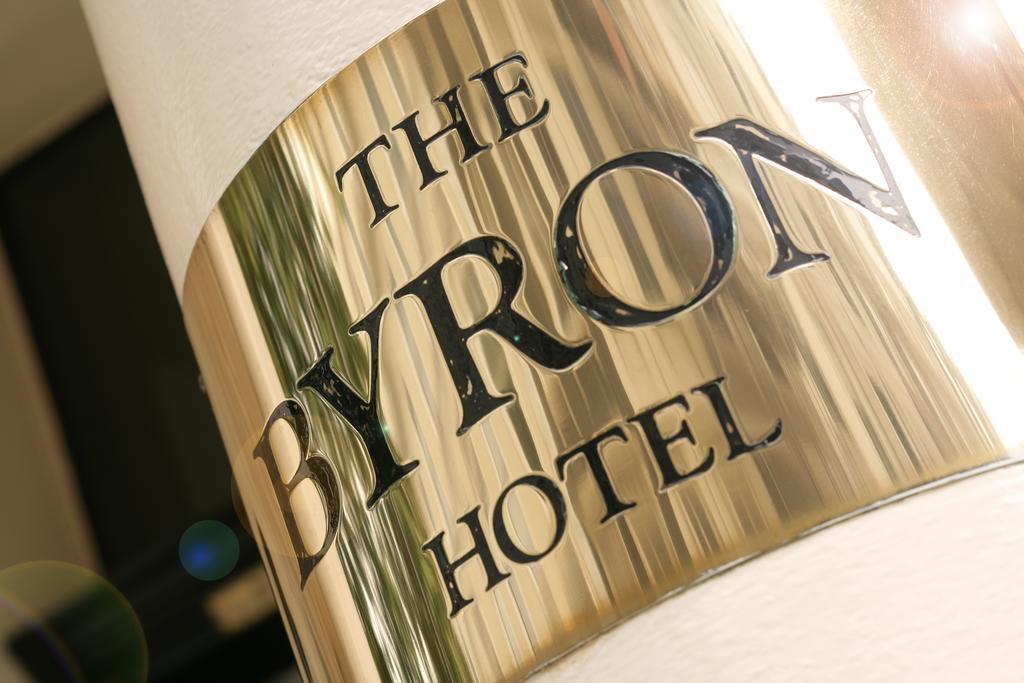 Отель Byron 4*